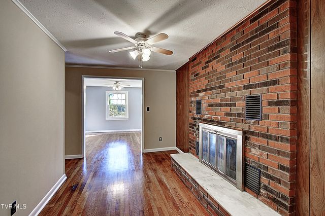 433 Division Street, Elizabethton, TN 37643