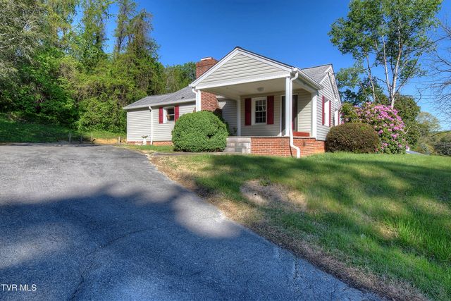433 Division Street, Elizabethton, TN 37643