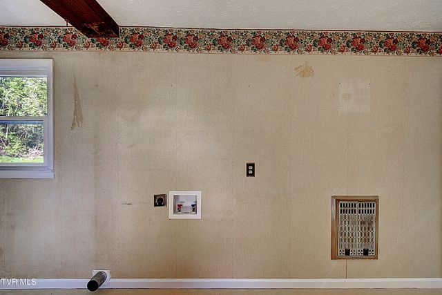 433 Division Street, Elizabethton, TN 37643