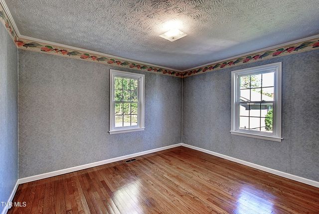 433 Division Street, Elizabethton, TN 37643