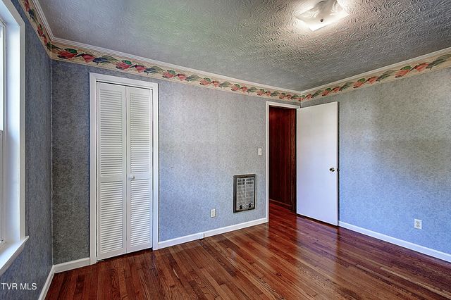 433 Division Street, Elizabethton, TN 37643