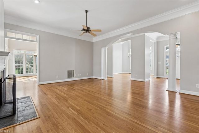 201 Chinquapin Orch, Yorktown, VA 23693