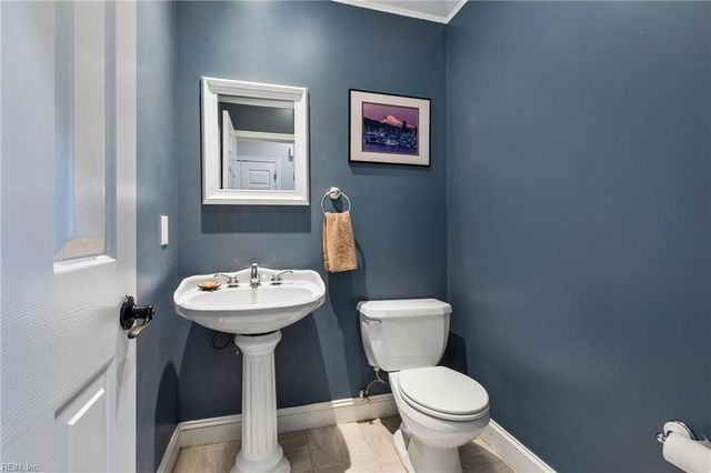 201 Chinquapin Orch, Yorktown, VA 23693