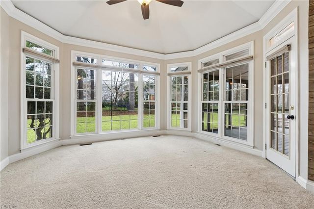 201 Chinquapin Orch, Yorktown, VA 23693