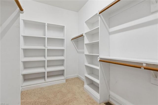 201 Chinquapin Orch, Yorktown, VA 23693