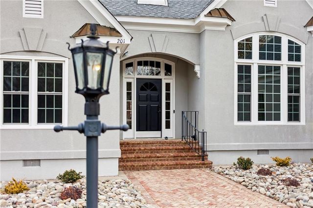 201 Chinquapin Orch, Yorktown, VA 23693