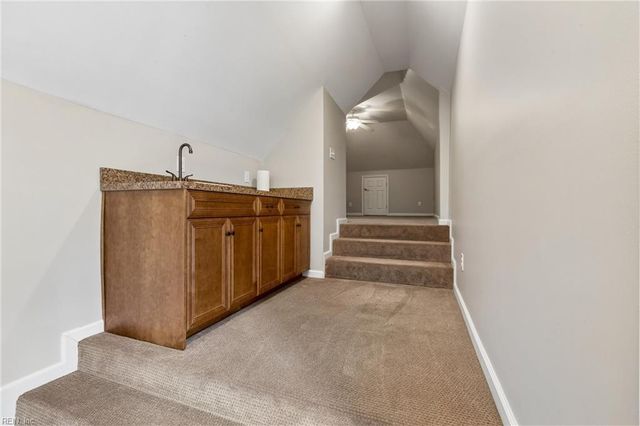 201 Chinquapin Orch, Yorktown, VA 23693