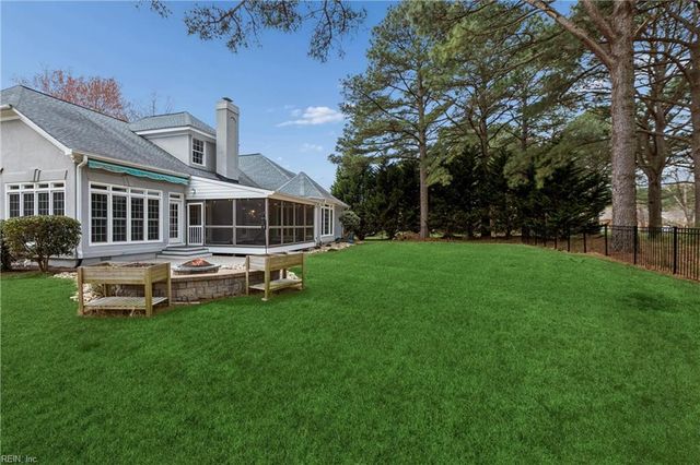 201 Chinquapin Orch, Yorktown, VA 23693