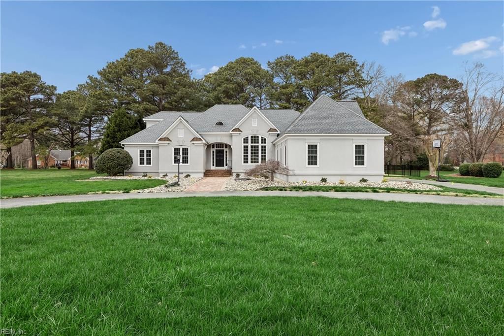 201 Chinquapin Orch, Yorktown, VA 23693