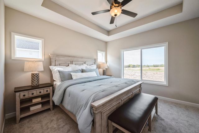 8660 Edmonson Way NE, Monticello, MN 55362