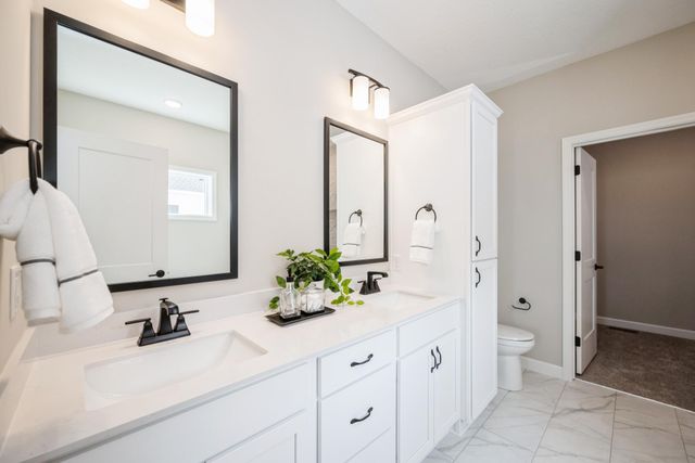 8660 Edmonson Way NE, Monticello, MN 55362