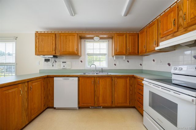 7139 Route 9, Rhinebeck, NY 12572
