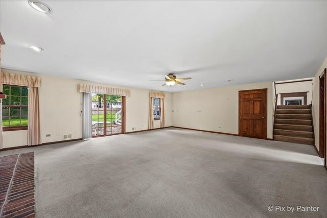 6N110 Medinah Road, Medinah, IL 60157