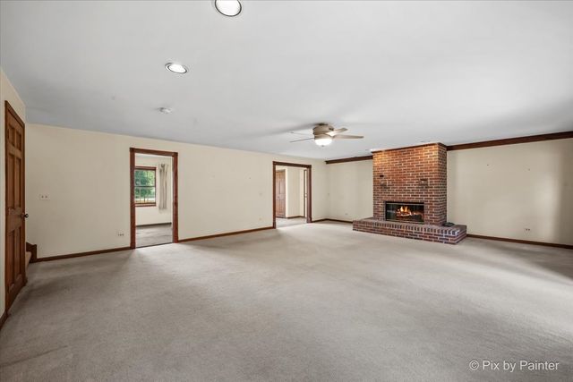6N110 Medinah Road, Medinah, IL 60157