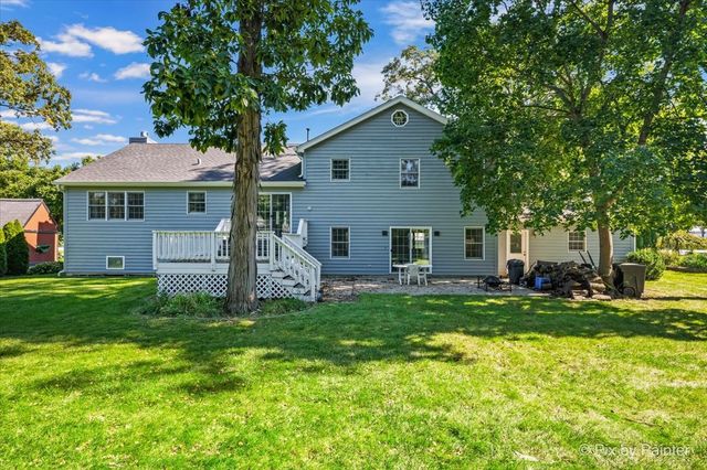 6N110 Medinah Road, Medinah, IL 60157