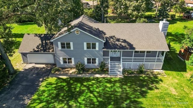 6N110 Medinah Road, Medinah, IL 60157