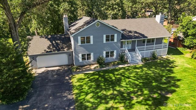 6N110 Medinah Road, Medinah, IL 60157