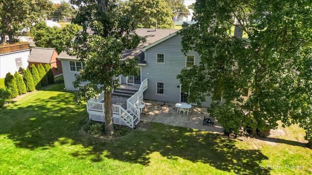 6N110 Medinah Road, Medinah, IL 60157