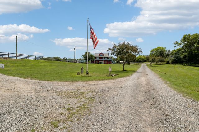 177 Spurlock Ln & 157 Spurlock Ln, Hickman, TN 38567