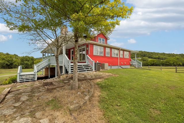 177 Spurlock Ln & 157 Spurlock Ln, Hickman, TN 38567