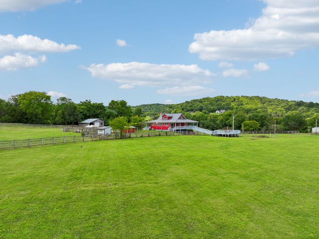 177 Spurlock Ln & 157 Spurlock Ln, Hickman, TN 38567