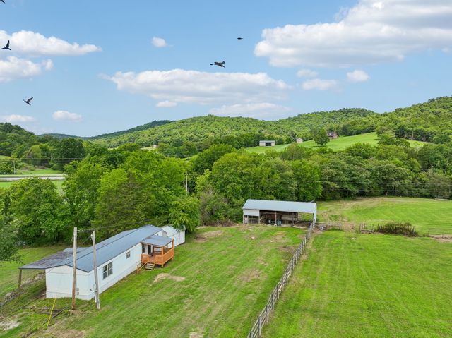 177 Spurlock Ln & 157 Spurlock Ln, Hickman, TN 38567