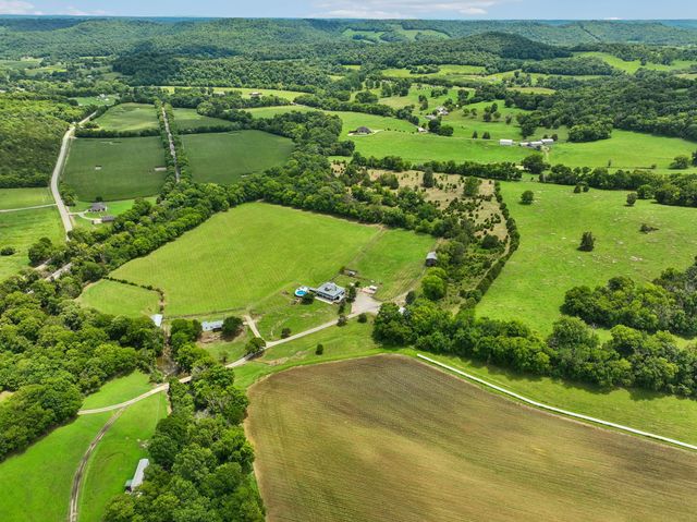 177 Spurlock Ln & 157 Spurlock Ln, Hickman, TN 38567