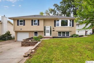 5005 S 90th Street, Omaha, NE 68127