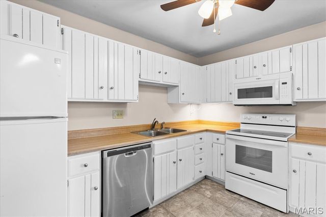 315 University Drive, Belleville, IL 62221