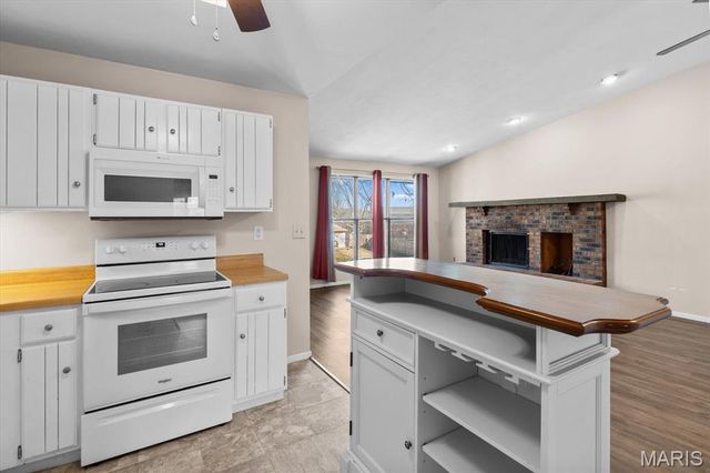 315 University Drive, Belleville, IL 62221