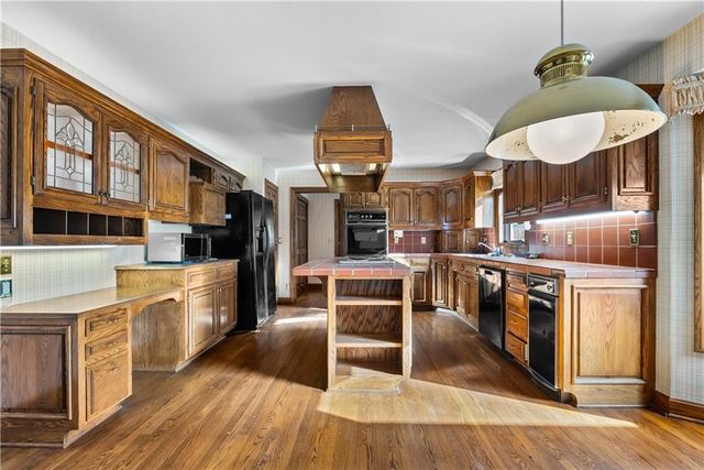 2309 W 127th Street, Leawood, KS 66209