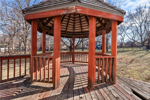 2309 W 127th Street, Leawood, KS 66209