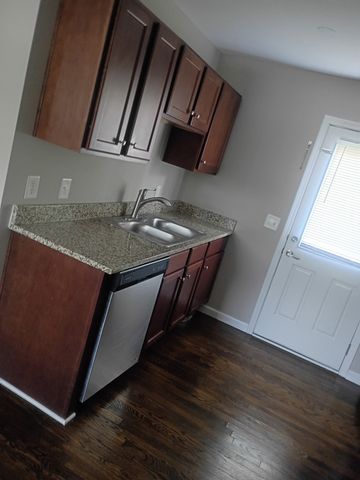 1285 2nd Ave S Apt 1, Nashville, TN 37210