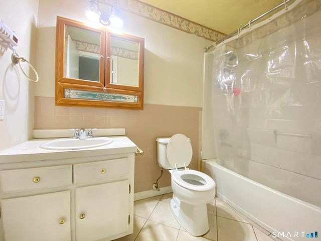 7 Padanaram Road J243, Danbury, CT 06811