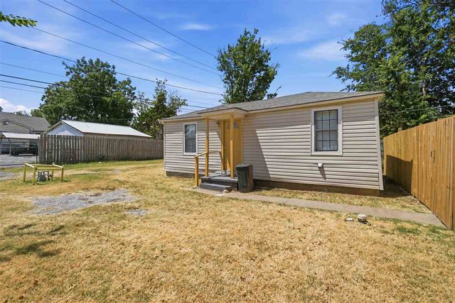2604 SW Cornell Ave, Lawton, OK 73505