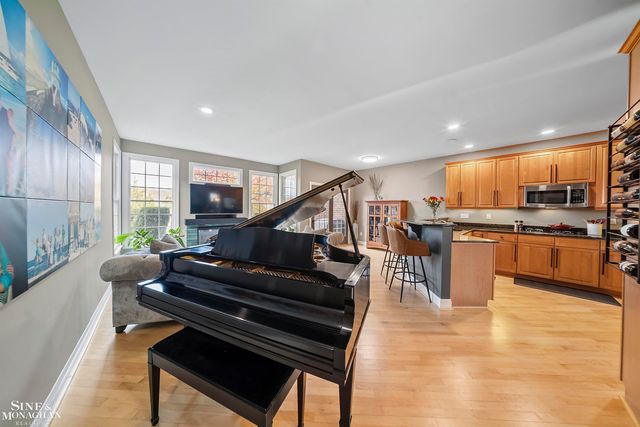 44522 Broadmoor Boulevard, Northville, MI 48168