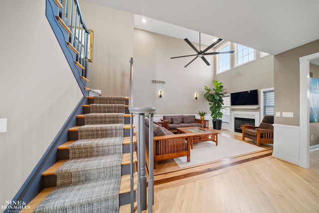 44522 Broadmoor Boulevard, Northville, MI 48168