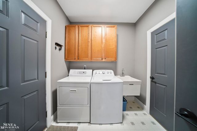 44522 Broadmoor Boulevard, Northville, MI 48168