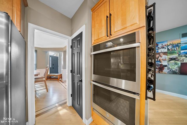 44522 Broadmoor Boulevard, Northville, MI 48168