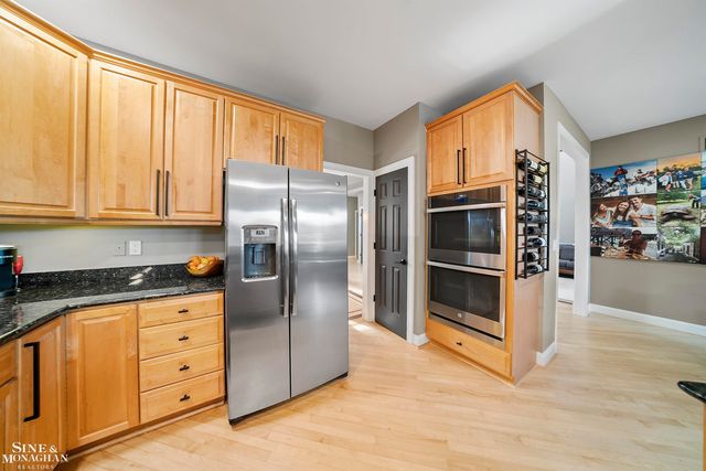 44522 Broadmoor Boulevard, Northville, MI 48168