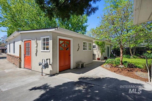 206 N Bacon Dr, Boise, ID 83712