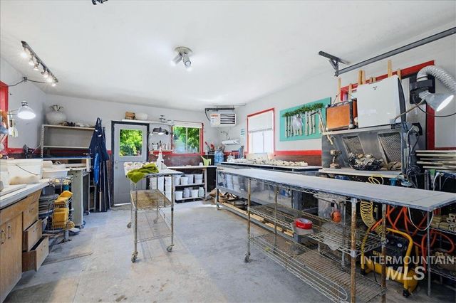 206 N Bacon Dr, Boise, ID 83712