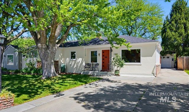 206 N Bacon Dr, Boise, ID 83712