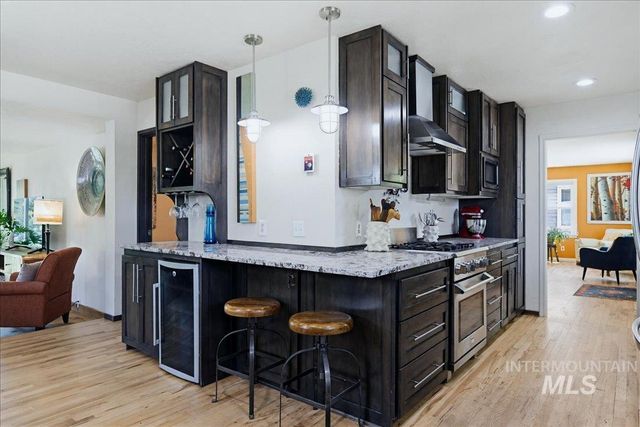 206 N Bacon Dr, Boise, ID 83712
