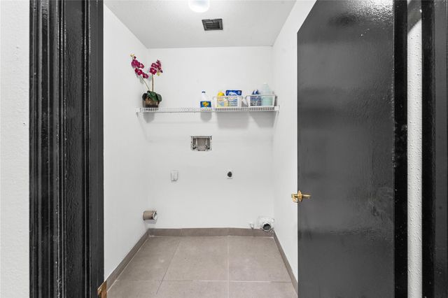 2610 Hollymist Drive, Houston, TX 77084