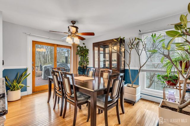 17 Heritage Drive, Howell, NJ 07731