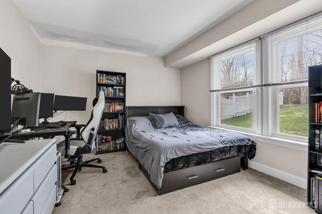 17 Heritage Drive, Howell, NJ 07731