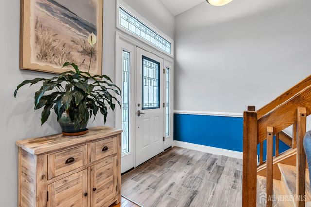 17 Heritage Drive, Howell, NJ 07731