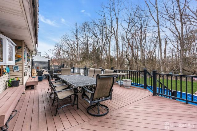 17 Heritage Drive, Howell, NJ 07731