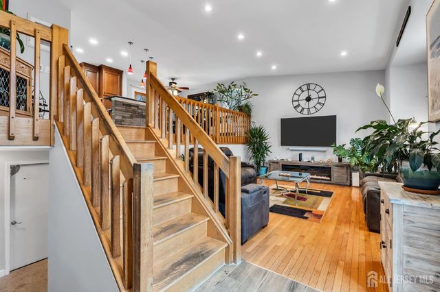 17 Heritage Drive, Howell, NJ 07731